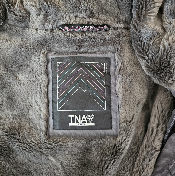 🇨🇦 Aritzia TNA Charcoal Grey Aspen Parka Coat - Picture 14 of 14